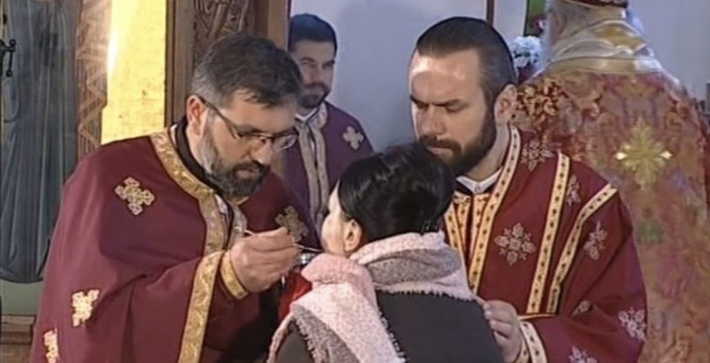 Sırp Ortodoks Kiliseleri Kovit19 Önlemlerini Takmıyor
